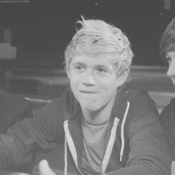 a_Niall_horan_pour_fiction.gif